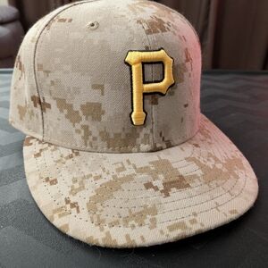 Pittsburgh Pirates Camo 59Fifty 7 1/4